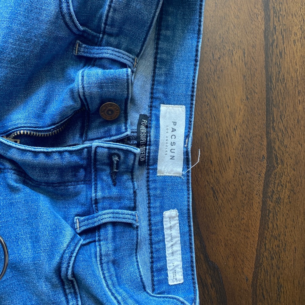 Old navy and Pacsun!